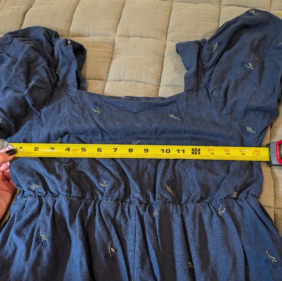 Blue dress - Picture 7 of 9